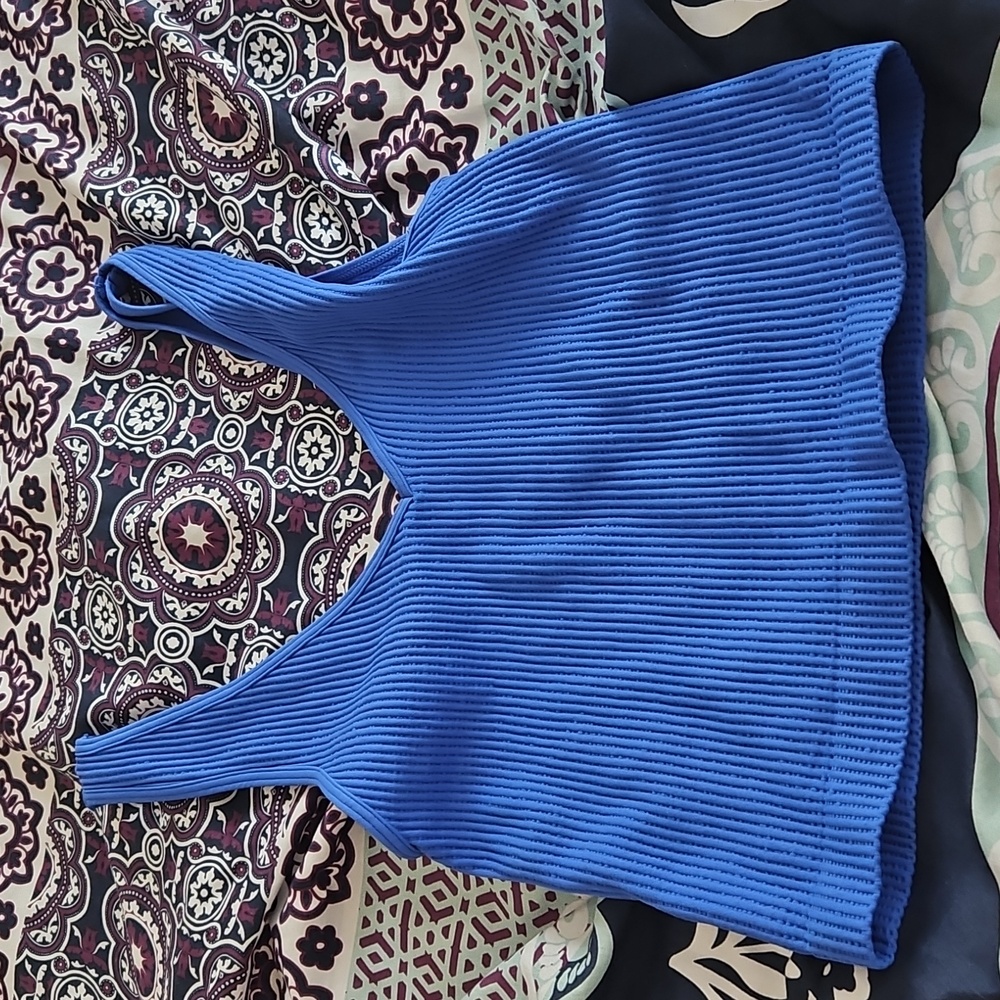 Nikibiki Reversible Crop Tank In Blue NWOT - Picture 3 of 3